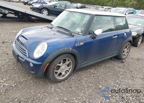 2004 Mini Cooper S из США, поврежденный, VIN WMWRE33484TD77611